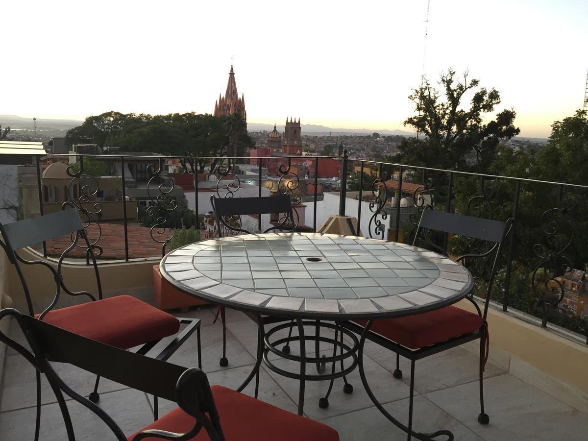 Casa Del Tio Hotel Boutique San Miguel de Allende Luaran gambar View from the rooftop of the hotel