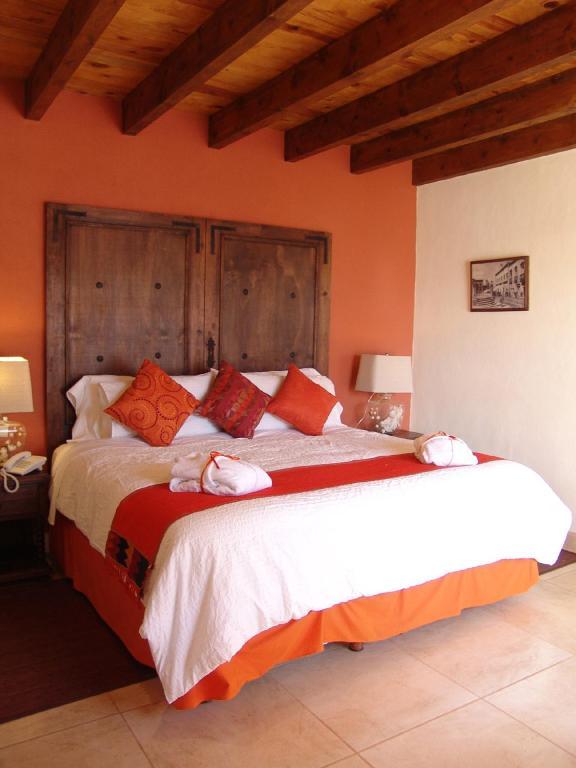 Casa Del Tio Hotel Boutique San Miguel de Allende Bilik gambar A bedroom at Hotel San Cristóbal